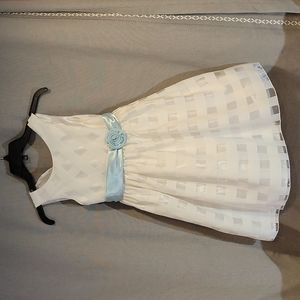 American Princess girls sz 8 formal dress in white and baby blue